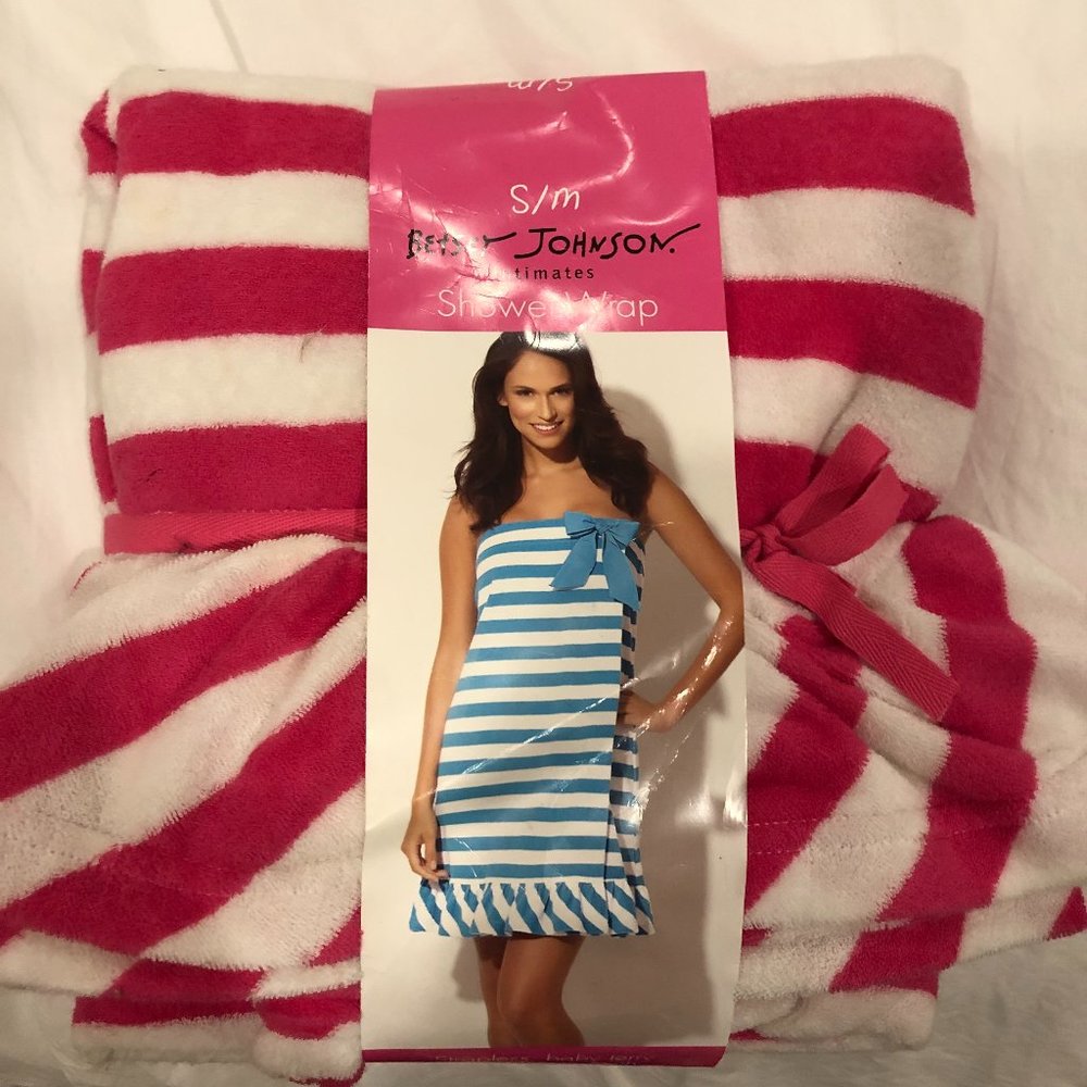 Betsey Johnson Shower Wrap
